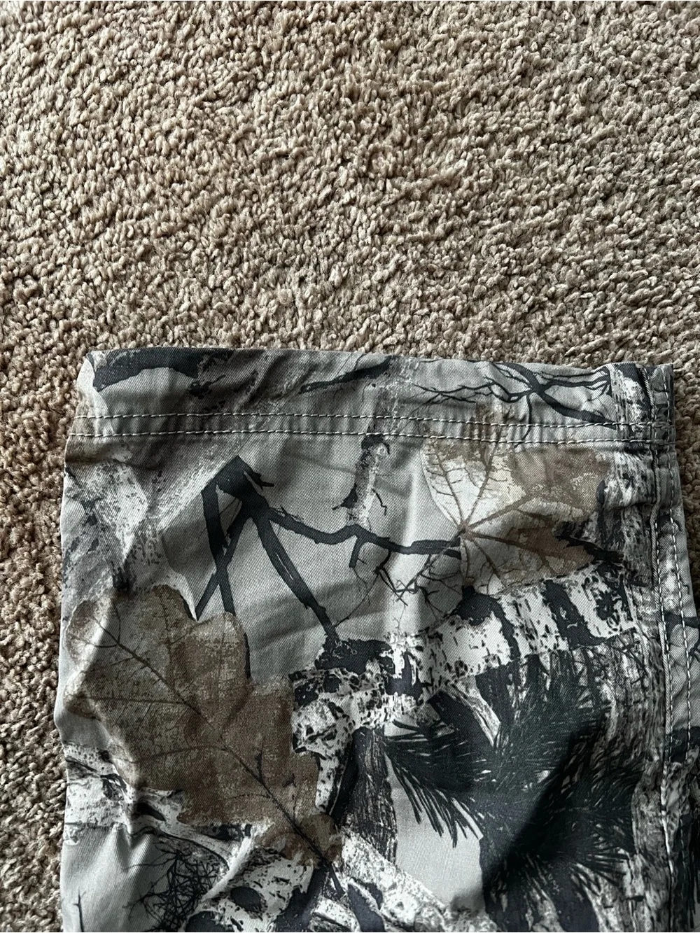 Hollister Men's Baggy Camo Pants - Gray, Black, Brown